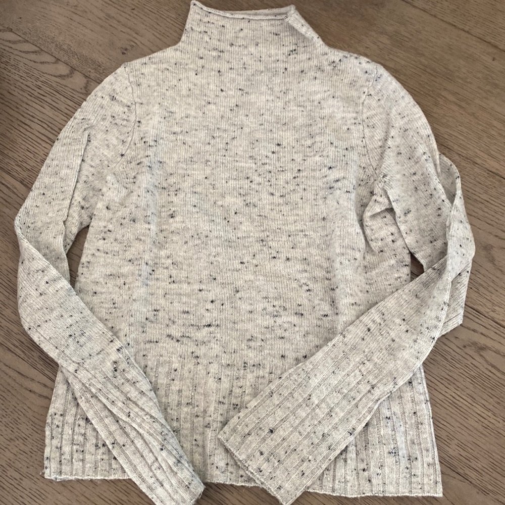 Madewell funnel neck sweater. Size S